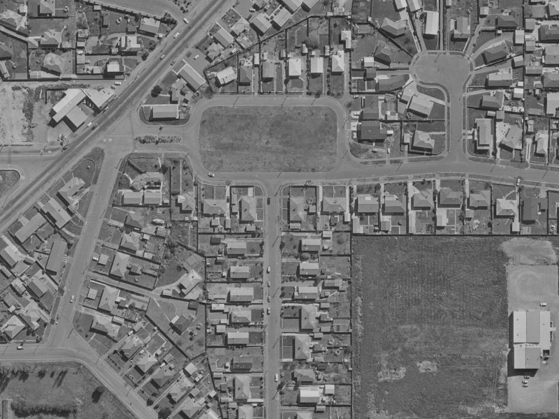 3 Griffiths Avenue from the air, 1970-1974