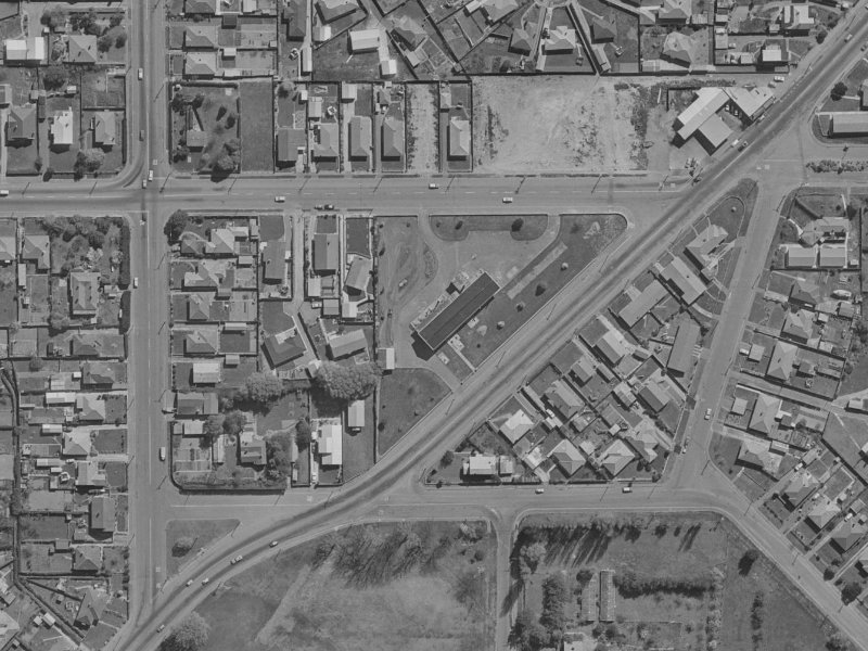 5 Pages Road from the air, 1970-1974