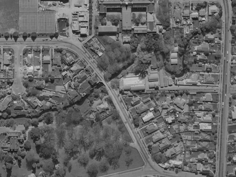 35 Kahu Road from the air, 1970-1974