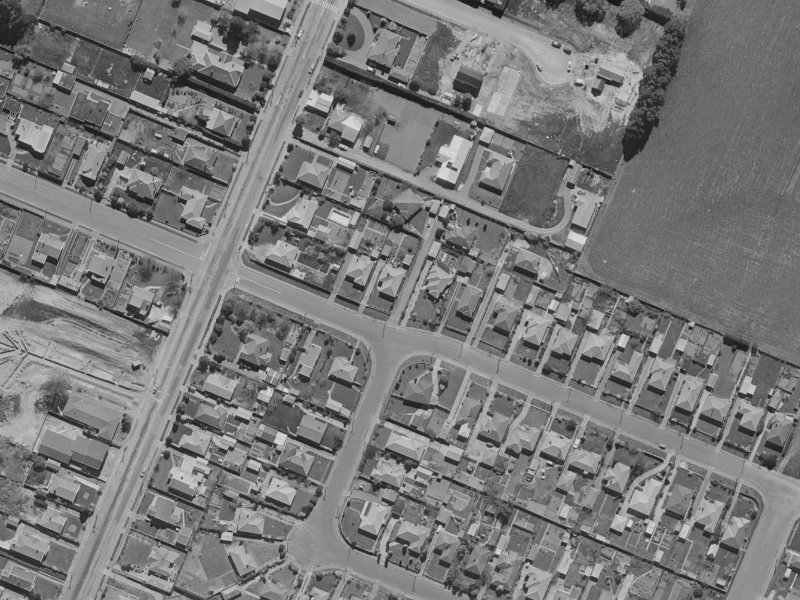 54 Worthy Street from the air, 1970-1974