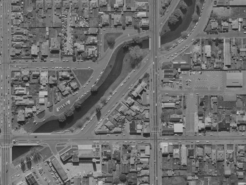 286–294 Oxford Terrace from the air, 1970-1974