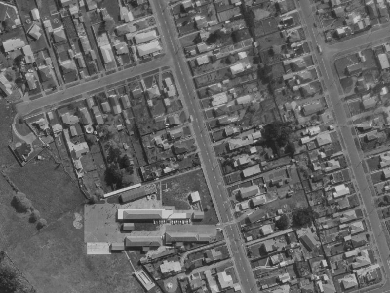 148 Estuary Road from the air, 1970-1974