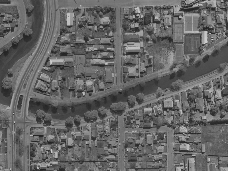 28 River Road from the air, 1970-1974