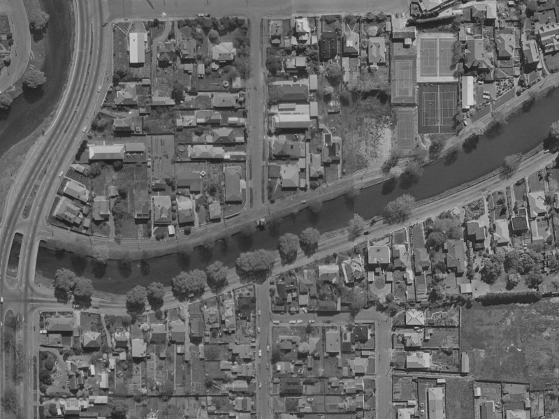 32 River Road from the air, 1970-1974
