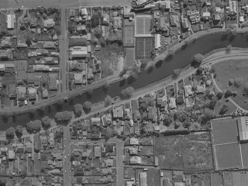52 Avonside Drive from the air, 1970-1974