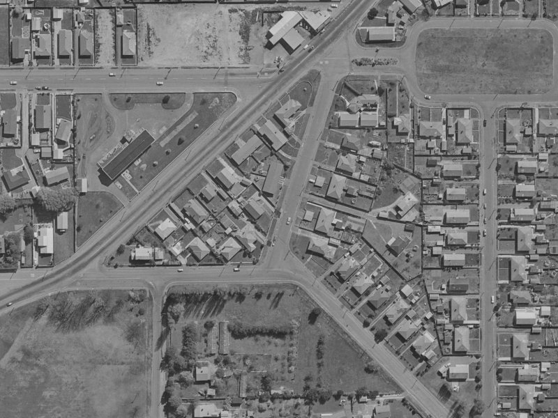 Griffiths Avenue from the air, 1970-1974