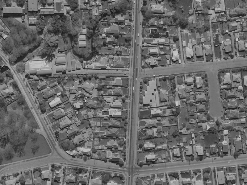 39 Straven Road from the air, 1970-1974