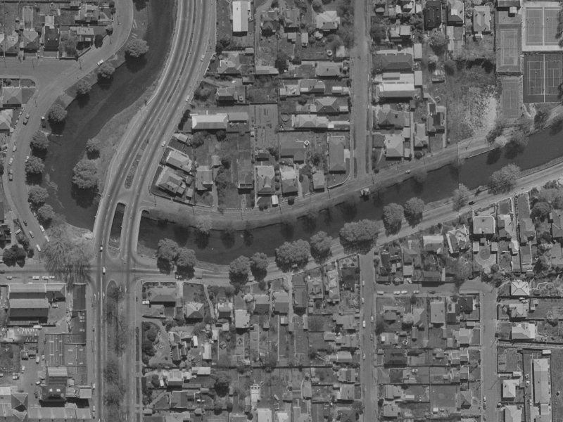 7–27 River Road from the air, 1970-1974
