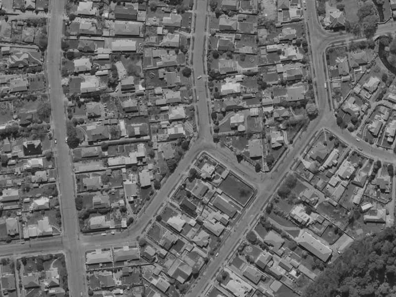 53 Hinau Street from the air, 1970-1974
