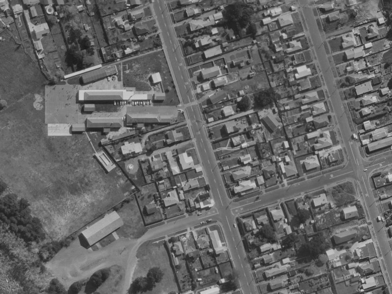 179 Estuary Road from the air, 1970-1974