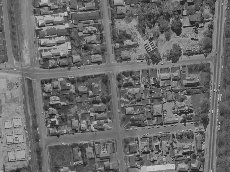 20E Darvel Street from the air, 1970-1974