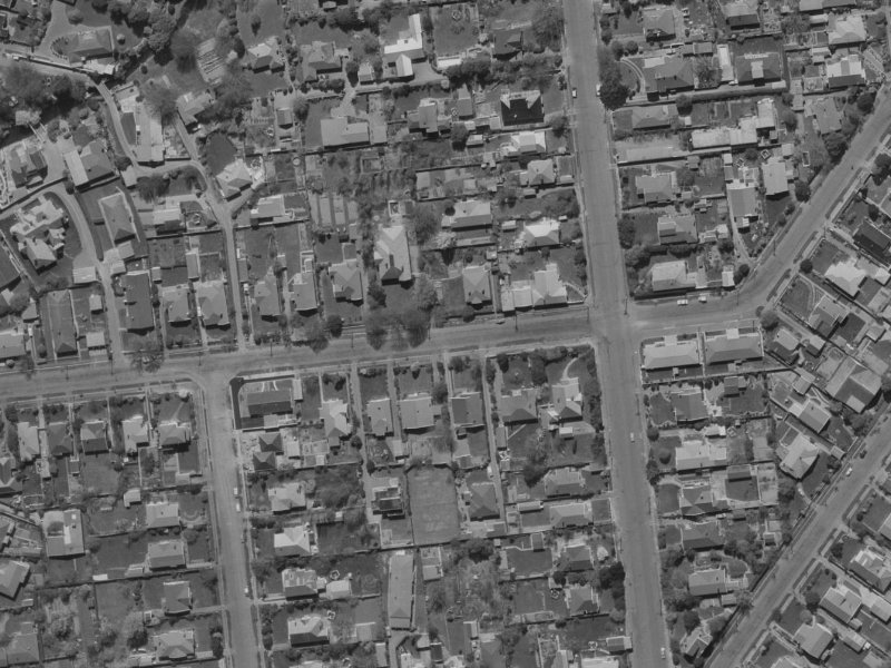 76 Hinau Street from the air, 1970-1974