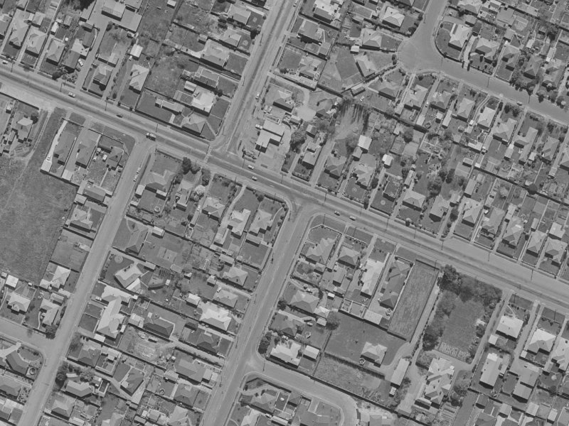 121 Yaldhurst Road from the air, 1970-1974