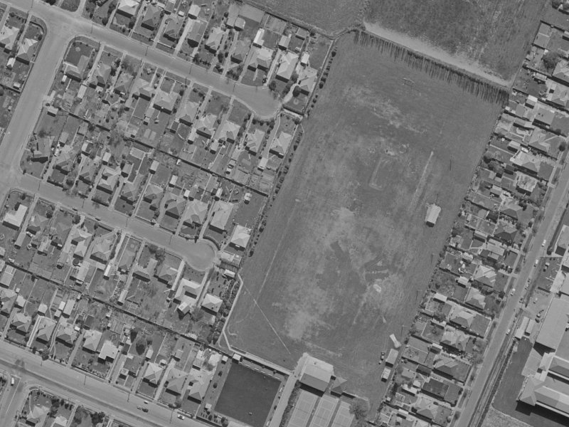 1B Worthy Street from the air, 1970-1974