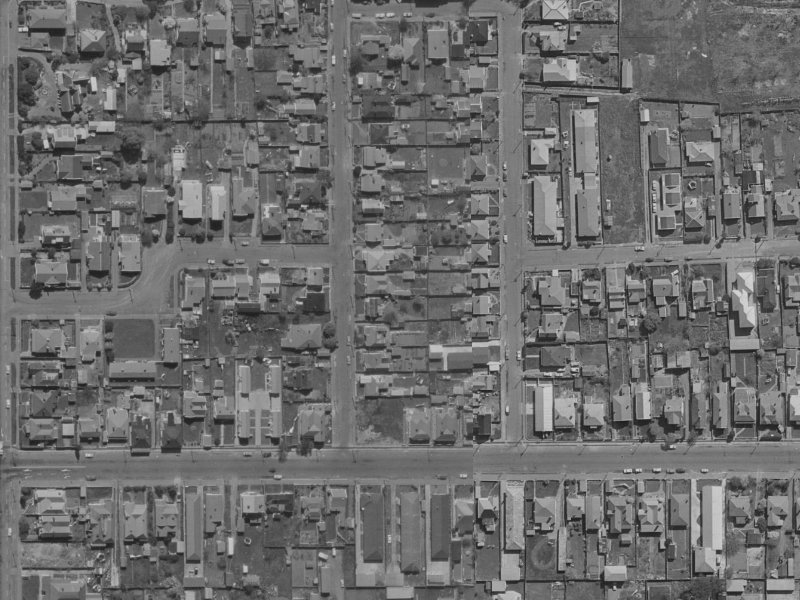 7–19 Elm Gr from the air, 1970-1974