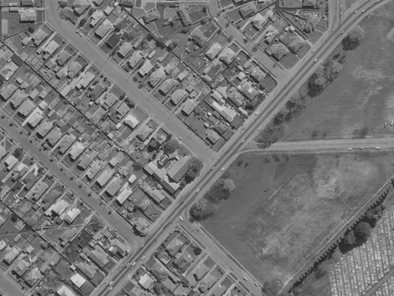 3 Carnarvon Street from the air, 1970-1974
