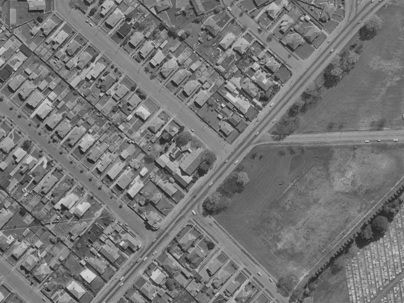 11 Carnarvon Street from the air, 1970-1974