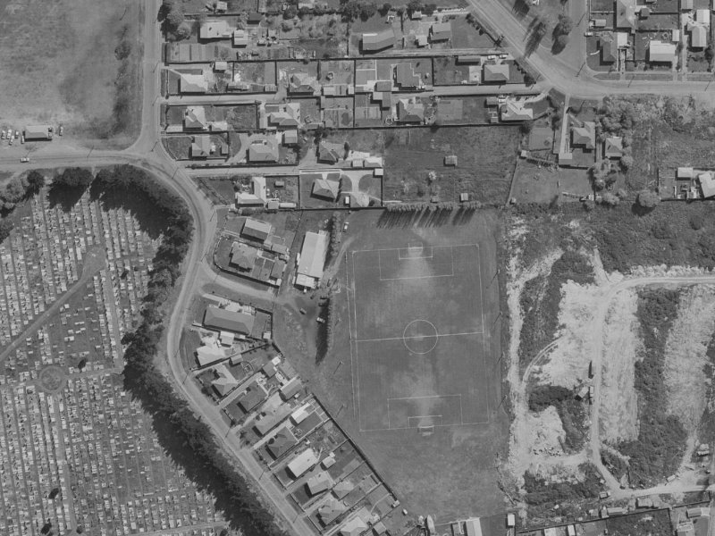 4 Fitzpatricks Lane from the air, 1970-1974
