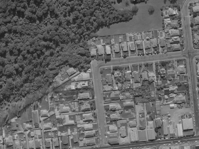 20 Kauri Street from the air, 1970-1974