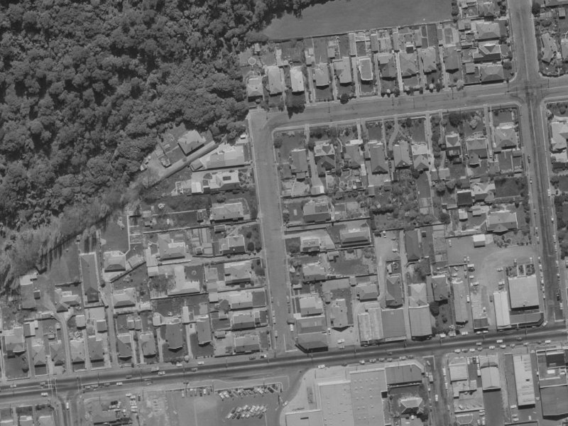 10 Kauri Street from the air, 1970-1974