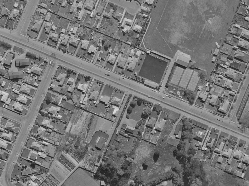 79 Yaldhurst Road from the air, 1970-1974