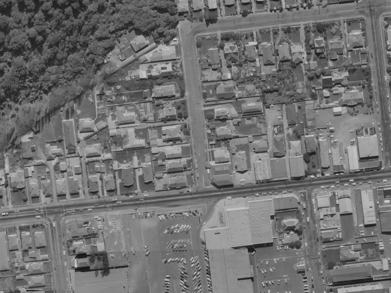 7 Kauri Street from the air, 1970-1974