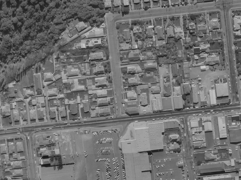 4 Kauri Street from the air, 1970-1974