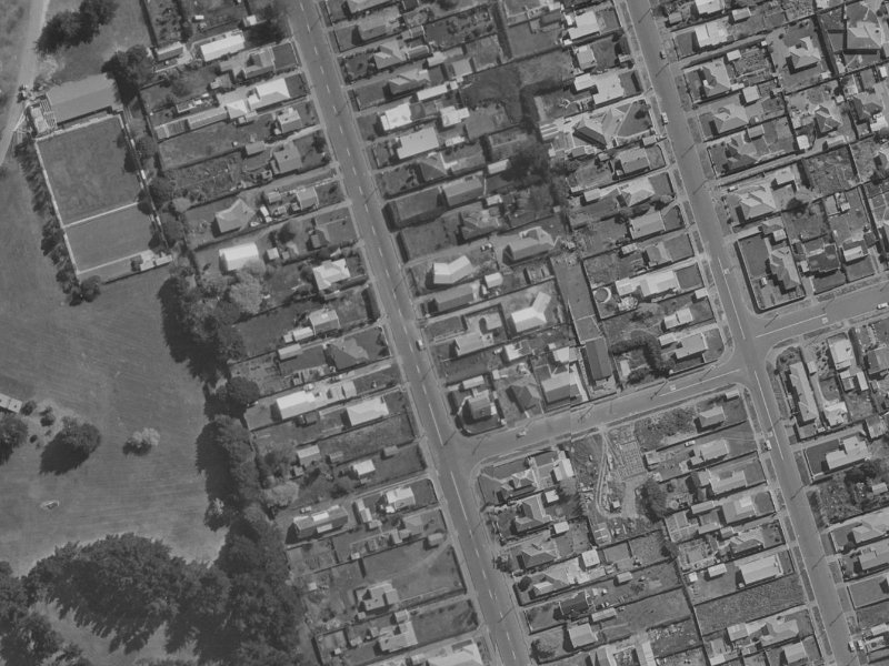 235 Estuary Road from the air, 1970-1974