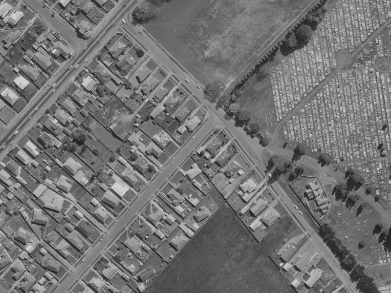 32 Pauline Street from the air, 1970-1974