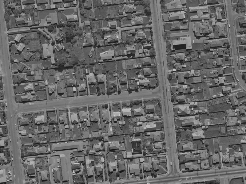 25 Rudleigh Avenue from the air, 1970-1974