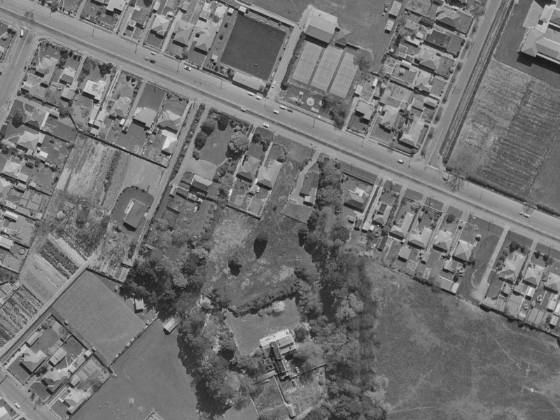 69a Yaldhurst Road from the air, 1970-1974