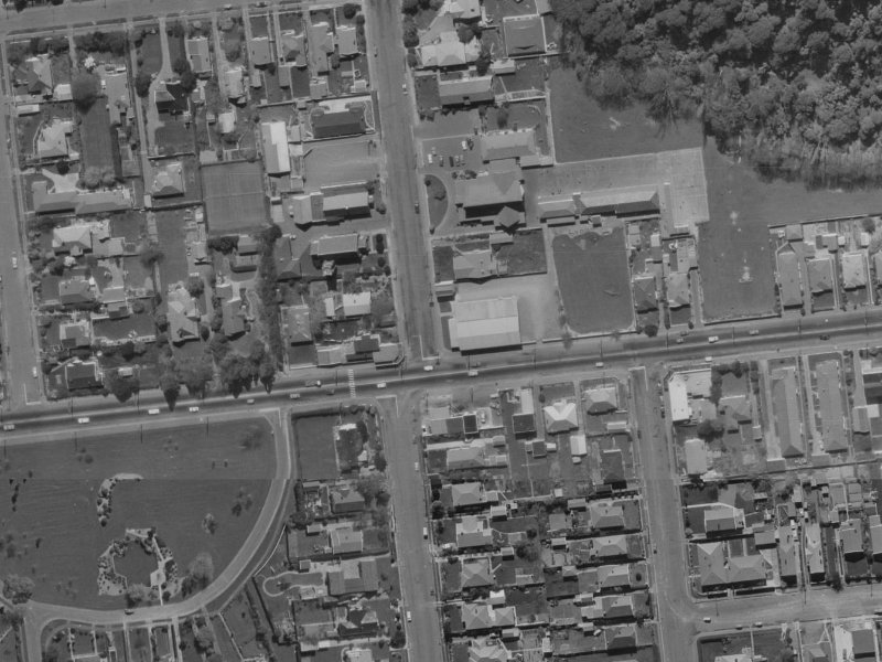 8 Puriri Street from the air, 1970-1974