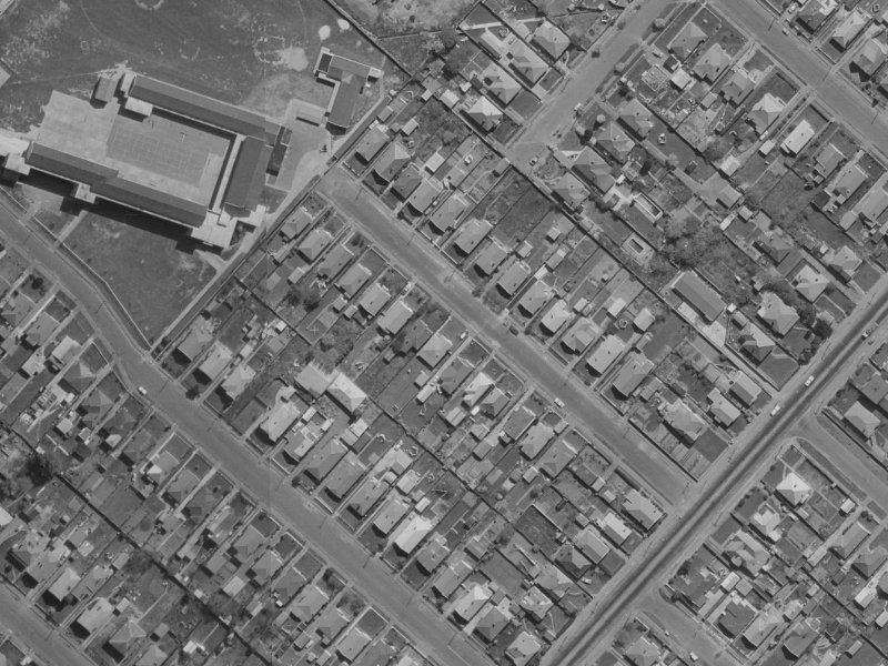 60 Rhona Street from the air, 1970-1974