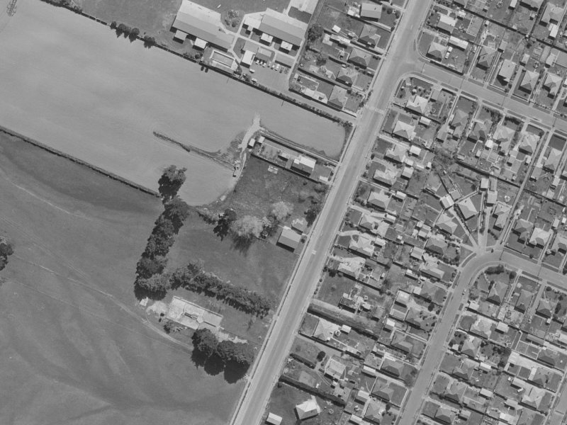 153 Gilberthorpes Road from the air, 1970-1974
