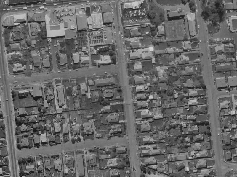 81 Picton Avenue from the air, 1970-1974