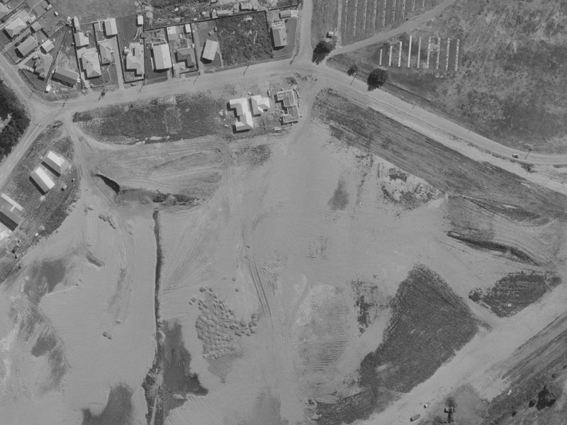 28 Kuaka Crescent from the air, 1970-1974