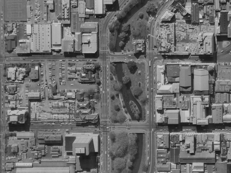 107-129 Cambridge Terrace from the air, 1970-1974
