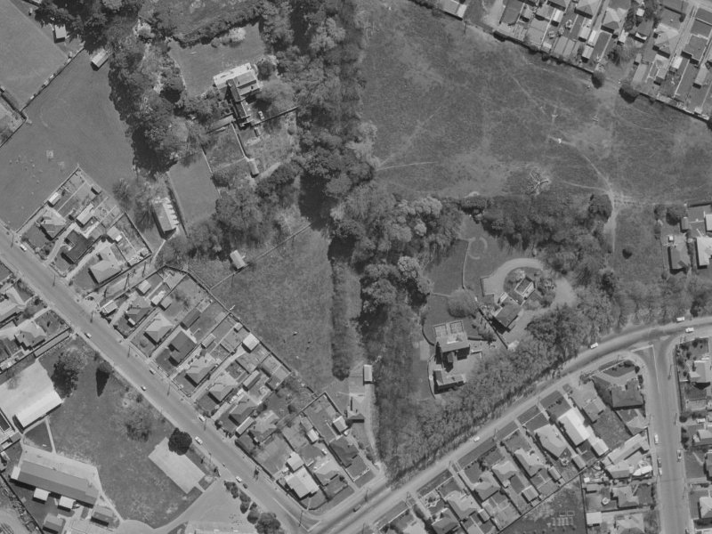 10 Cephas Close from the air, 1970-1974