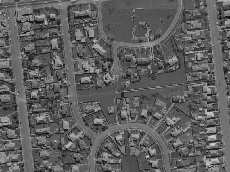5 Tara Street from the air, 1970-1974