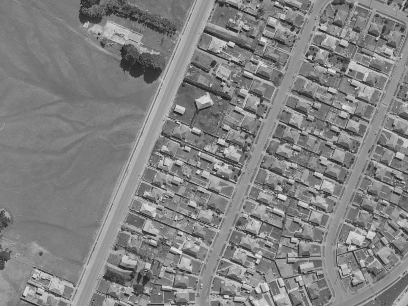 25 Tauiwi Crescent from the air, 1970-1974