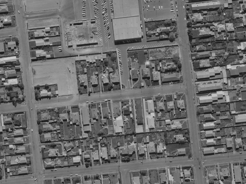 19B Maxwell Street from the air, 1970-1974