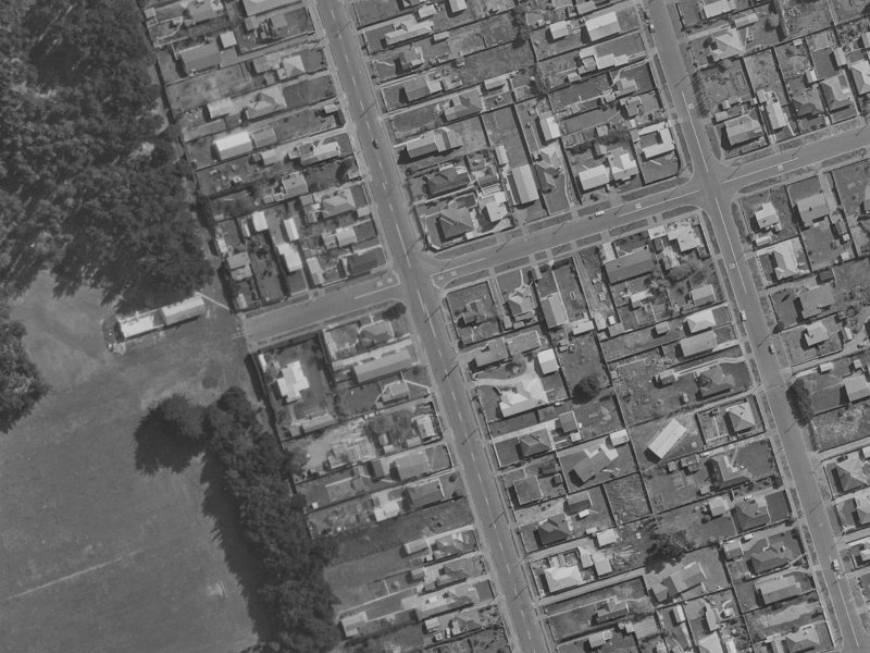 284B Estuary Road from the air, 1970-1974