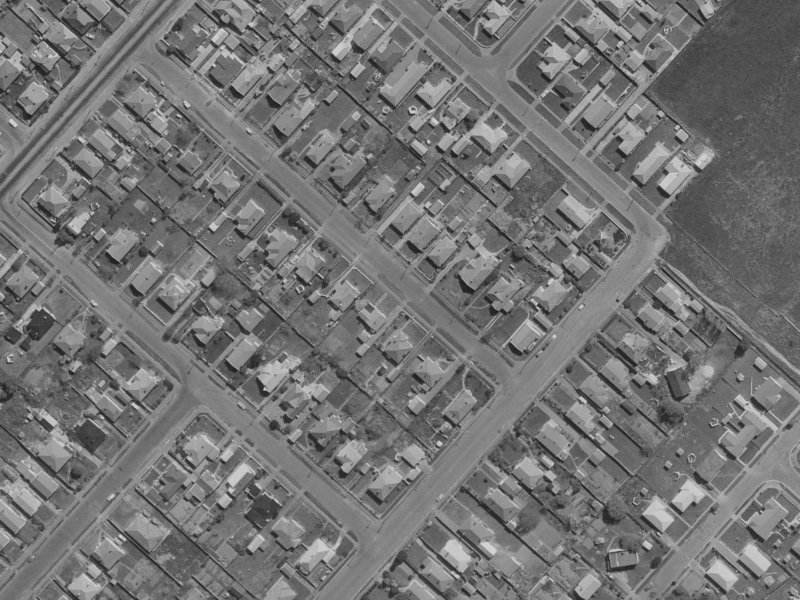 37 Russell Street from the air, 1970-1974