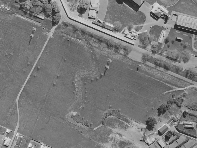 26 Showgate Avenue from the air, 1970-1974