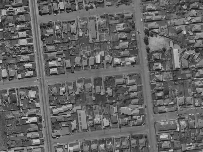 11 Peverel Street from the air, 1970-1974