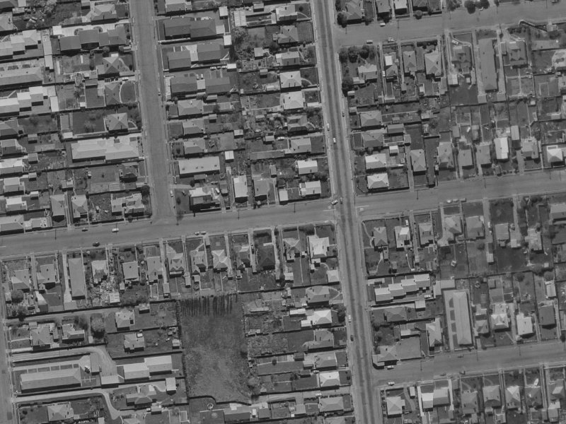 25 Peverel Street from the air, 1970-1974