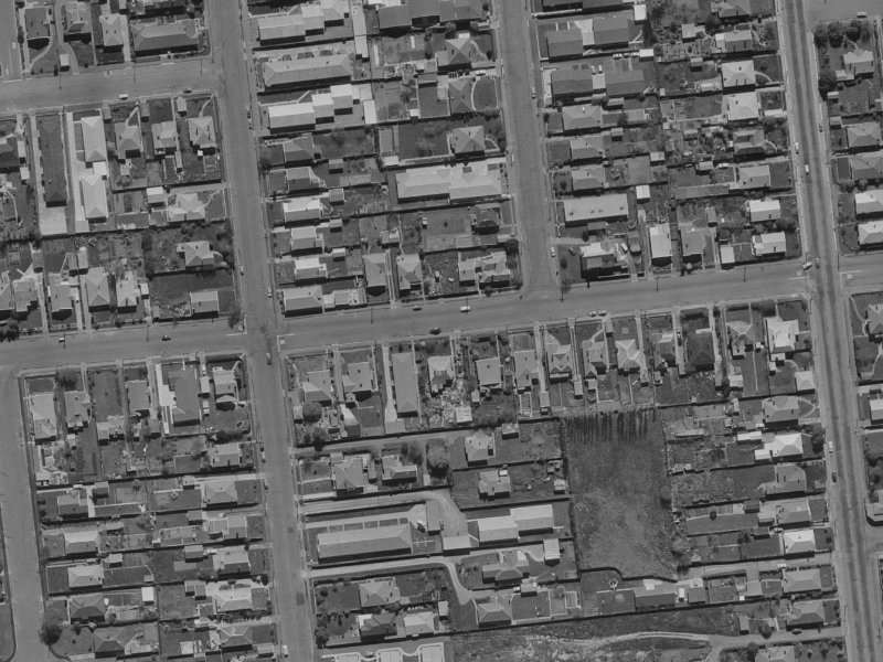 43 Peverel Street from the air, 1970-1974