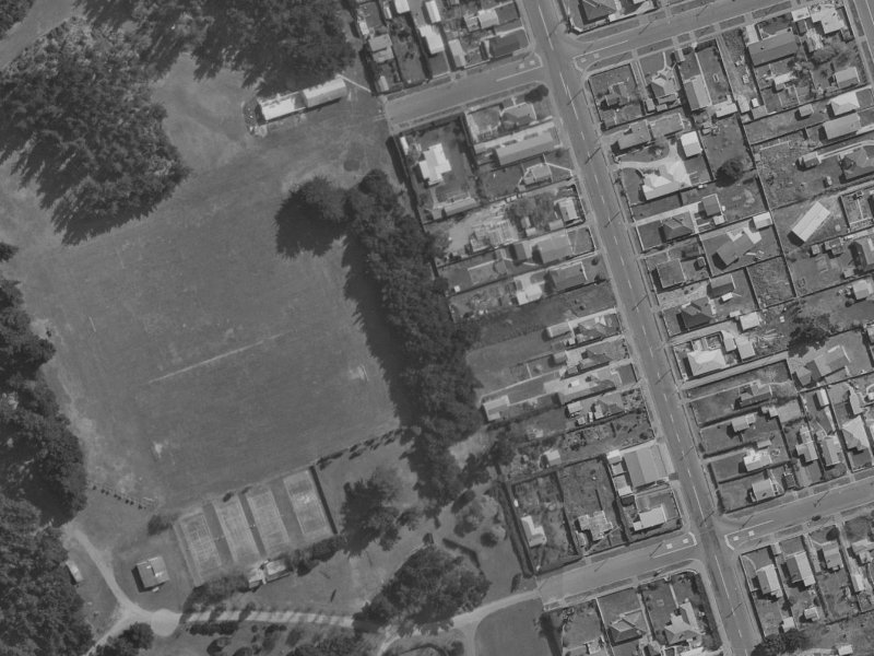 296 Estuary Road from the air, 1970-1974