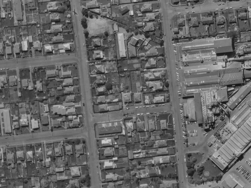 2/6 Burdale Street from the air, 1970-1974