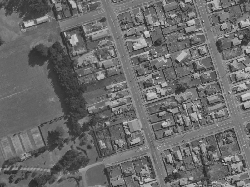300 Estuary Road from the air, 1970-1974